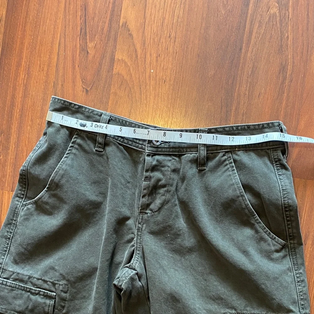 Sundance Olive Cargo Capri Pants - Utility Style, Women’s Size 8P - Picture 8 of 10